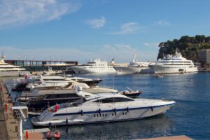 Todo sobre cómo navegar en zonas de alto tráfico marítimo